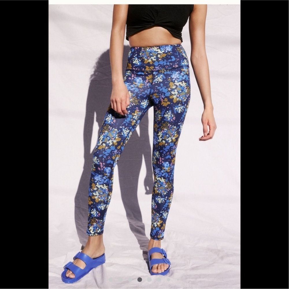 ANTHROPOLOGIE Daily Practice Liana High Rise Leggings in Navy Floral 1X
